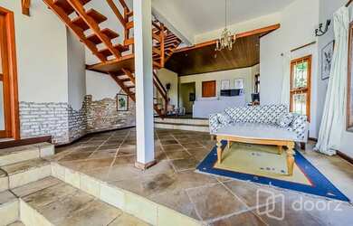 Imagem 7: Imóvel na Dr. Pitrez com 4 dormitórios e 329m²