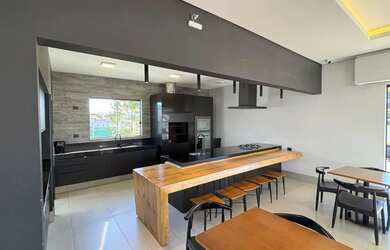 Imagem: O terreno possui 495m² de Área e está localizado em Butiatumirim