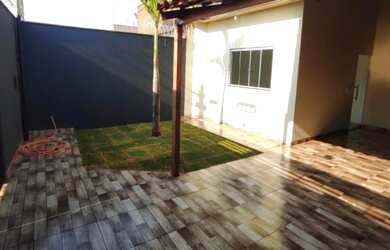 Imagem: A casa possui 2 Dormitórios, 2 Banheiros, 163m² de Área e