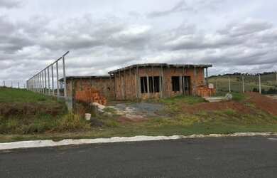 Imagem 3: Casa em Condomínio para Venda - Cerejeiras, Guararema - 257m², 8 vagas