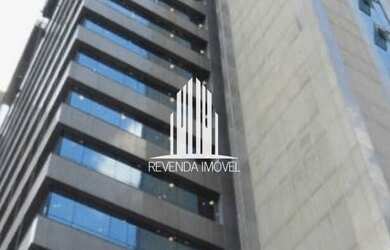 Imagem: O depósito possui 5 Vagas na garagem, 1.314m² de Área e