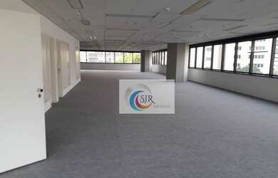 Imagem: O depósito possui 5 Vagas na garagem, 1.000m² de Área e