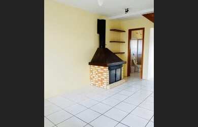 Imagem: A casa possui 2 Dormitórios, 1 Banheiro, 1 Vaga na garagem