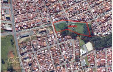 Imagem: O terreno possui 6.300m² de Área e está localizado em Cidade