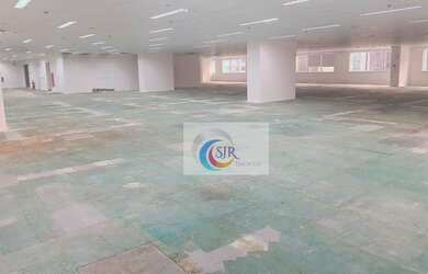 Imagem 8: O Centro de Controle é totalmente informatizado, cuidando sem interrupção de uma gama comp