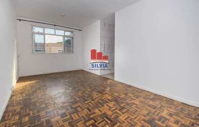 Imagem: O apartamento possui 3 Dormitórios, 1 Banheiro, 1 Vaga na garagem