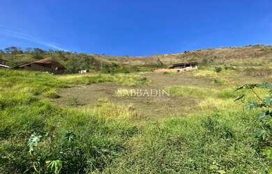 Imagem: O terreno possui 2709m² de Área e está localizado em Pedro