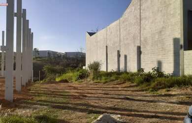 Imagem: O terreno possui 500m² de Área e está localizado em Europark