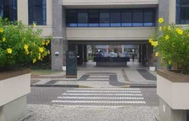 Imagem: O depósito possui 1 Vaga na garagem, 74m² de Área e está