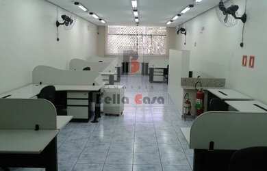 Imagem: O depósito possui 189m² de Área e está localizado em Vila