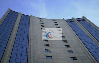 Imagem: O depósito possui 5 Vagas na garagem e 770m² de Área e está