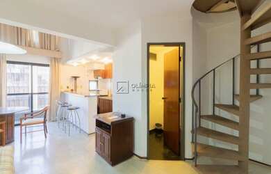 Imagem: O apartamento na cobertura possui 1 Dormitório, 2 Banheiros