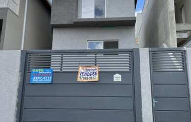 Imagem: A casa possui 3 Dormitórios, 3 Banheiros, 3 Vagas na garagem