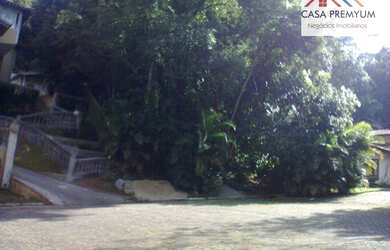 Imagem: O terreno possui 1.123m² de Área e está localizado em Altos