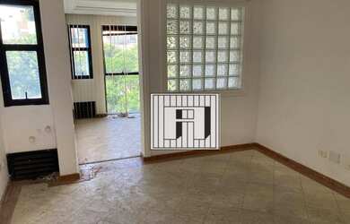 Imagem: O depósito possui 1 Vaga na garagem, 38m² de Área e está