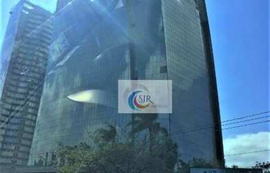 Imagem: O depósito possui 5 Vagas na garagem, 762m² de Área e está