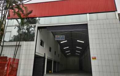 Imagem: O depósito possui 1.200m² de Área e está localizado em