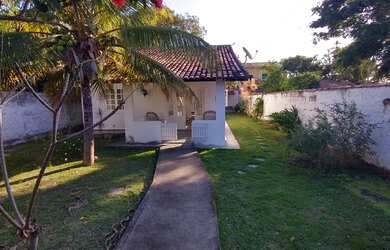 Imagem: A casa possui 2 Dormitórios, 1 Banheiro, 1 Vaga na garagem