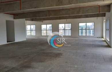 Imagem: O depósito possui 5 Vagas na garagem e 669m² de Área e está