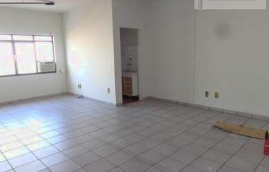 Imagem: O depósito possui 35m² de Área e está localizado em Paulínia