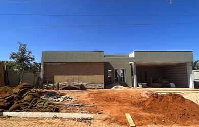 Imagem: A casa em condomínio possui 3 Dormitórios, 5 Banheiros, 4