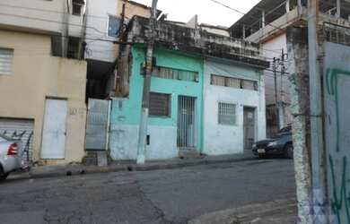 Imagem: O terreno possui 296m² de Área e está localizado em Vila