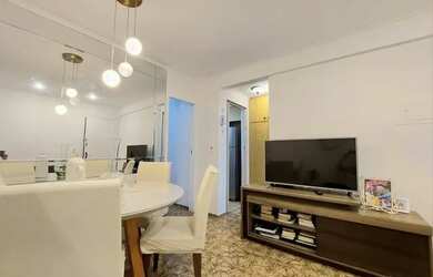 Imagem: O apartamento possui 1 Dormitório, 1 Banheiro, 1 Vaga na garagem