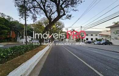 Imagem 3: Em frente ao Parque ibirapuera, 403m de terreno, 15 de frente