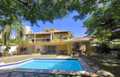 Imagem: A casa em condomínio para alugar possui 4 Dormitórios, 5 Banheiros