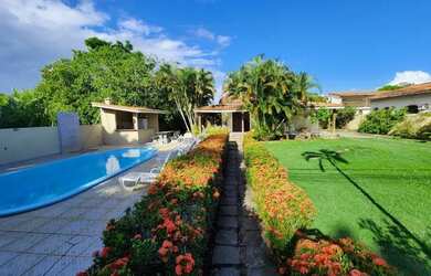 Imagem: A casa em condomínio possui 3 Dormitórios, 3 Banheiros, 4