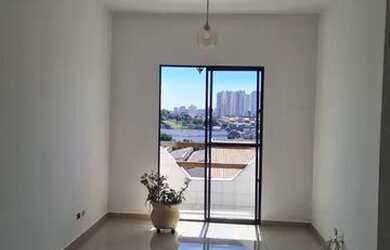 Imagem: O apartamento possui 1 Dormitório, 1 Banheiro, 2 Vagas na garagem