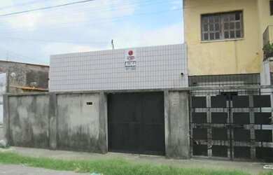 Imagem: A casa possui 2 Dormitórios, 3 Banheiros e 150m² de Área