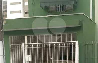 Imagem: A casa possui 2 Dormitórios, 2 Banheiros, 1 Vaga na garagem