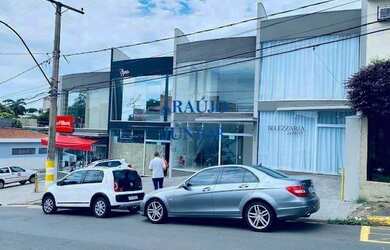 Imagem: O depósito possui 2 Vagas na garagem, 65m² de Área e está