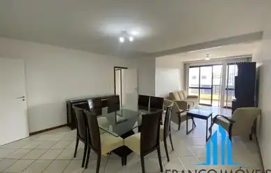 Imagem 2: Apartamento para venda possui 146 metros quadrados com 3 quartos em Centro...