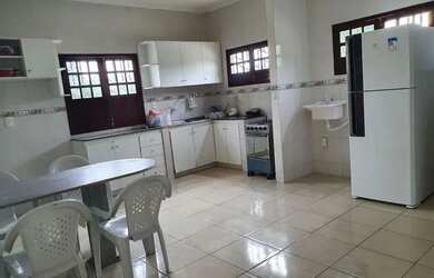 Imagem 5: Casa por temporada. 400m² de Área, 4 Vagas na garageme4 Dormitórios