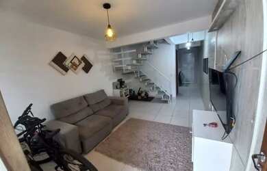 Imagem: A casa possui 2 Dormitórios, 2 Banheiros, 1 Vaga na garagem