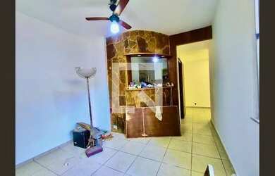 Imagem: O apartamento possui 2 Dormitórios, 1 Banheiro, 76m² de Área