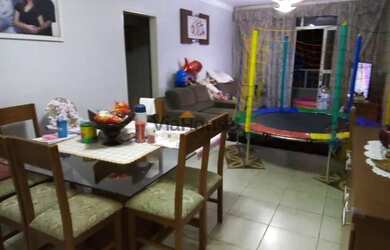 Imagem: O apartamento possui 3 Dormitórios, 2 Banheiros, 1 Vaga na