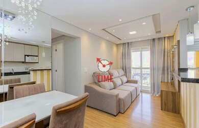 Imagem: O apartamento possui 2 Dormitórios, 1 Banheiro, 1 Vaga na garagem