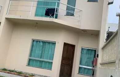 Imagem: A casa em condomínio possui 3 Dormitórios, 3 Banheiros, 2