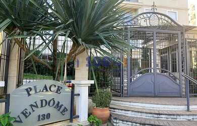 Imagem: O apartamento possui 3 Dormitórios, 3 Banheiros, 2 Vagas na