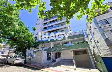 Imagem: O apartamento possui 2 Dormitórios, 1 Banheiro, 2 Vagas na