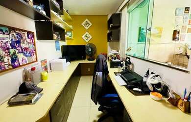 Imagem 6: Imóvel para venda possui 250 metros quadrados com 3 quartos em Novo Aleixo...