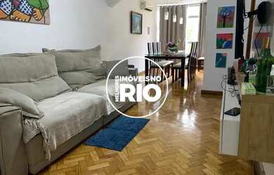 Imagem: O apartamento possui 3 Dormitórios, 2 Banheiros, 1 Vaga na