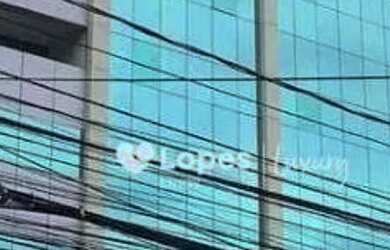 Imagem: O depósito possui 1 Vaga na garagem, 25m² de Área e está