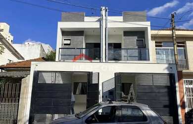 Imagem: A casa possui 3 Dormitórios, 3 Banheiros, 2 Vagas na garagem