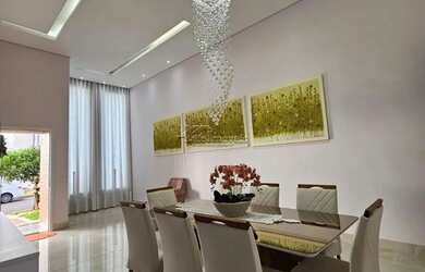 Imagem: A casa em condomínio possui 3 Dormitórios, 3 Banheiros, 2