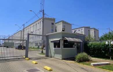 Imagem: O apartamento possui 2 Dormitórios, 1 Banheiro, 1 Vaga na garagem