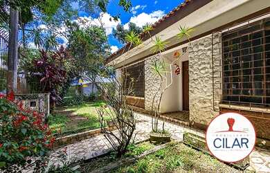 Imagem: O terreno possui 560m² de Área e está localizado em Bacacheri